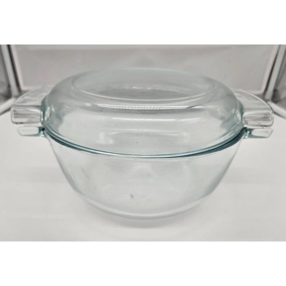 Pyrex de Corning France Pale Blue Glass Round Casserole Dish with Lid 450-K 454L